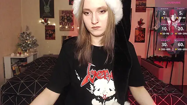 Snapshot of Viper_kiss chatting on 12/28/24, 10:02 Viper kiss online show from 12/28/24, 10:02