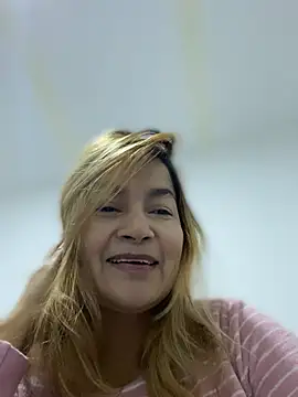Snapshot of Jlo_69 chatting on 07/18/26, 03:59 Jlo 69 online show from 07/18/26, 03:59