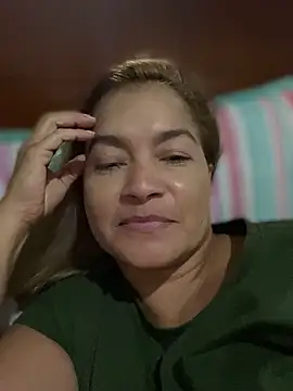 Snapshot of Jlo_69 chatting on 01/08/25, 02:46 Jlo 69 online show from 01/08/25, 02:46