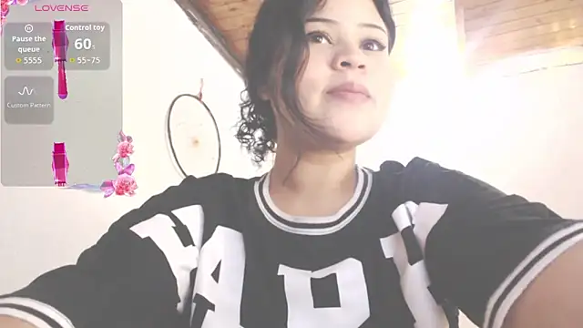 Snapshot of Amara18_ chatting on 02/05/26, 05:14 Amara18 online show from 02/05/26, 05:14