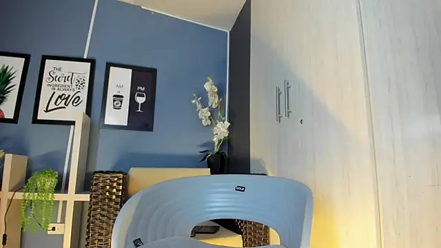 Amareto  online show from 10/22/25, 12:15