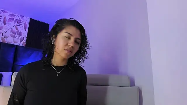 Amareto  online show from 10/15/25, 11:07