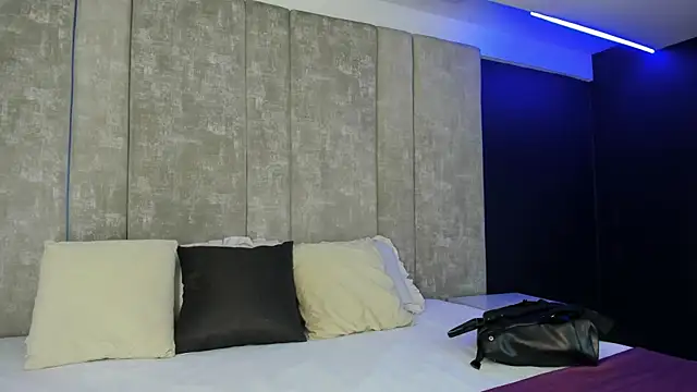 Amareto  online show from 04/14/26, 09:25