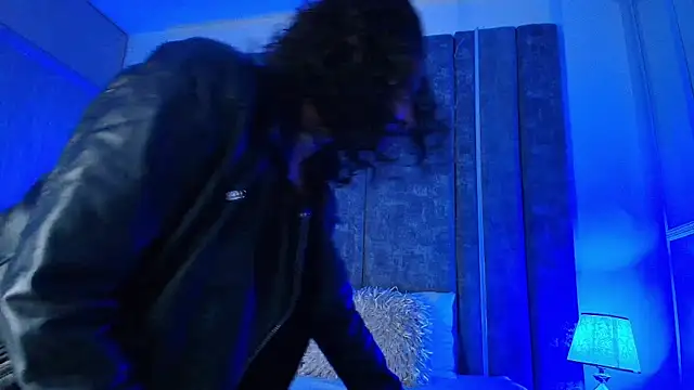 Amareto  online show from 12/22/25, 01:11