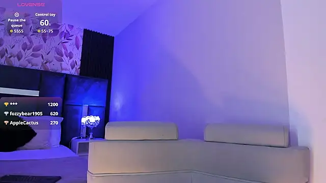 Amareto  online show from 10/04/25, 11:56