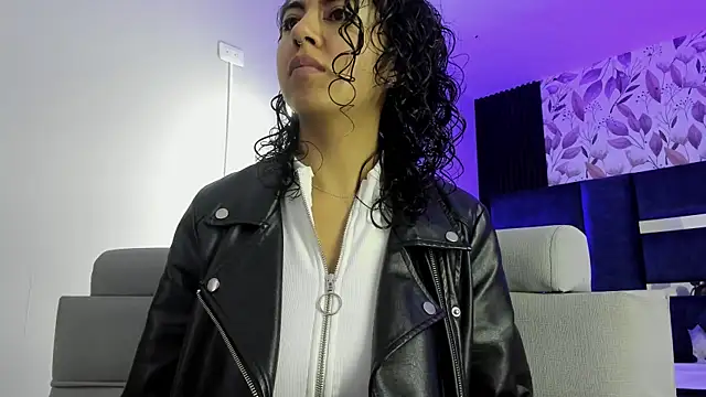 Amareto  online show from 11/05/25, 10:29