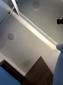 Amareto  online show from 12/21/25, 11:12