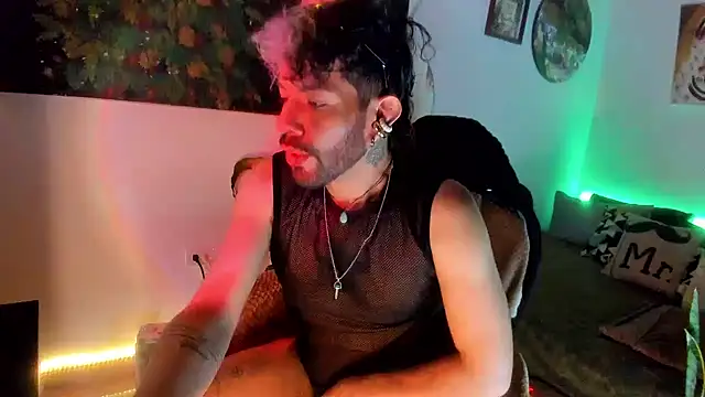 LatinMilk  online show from 07/28/26, 11:17