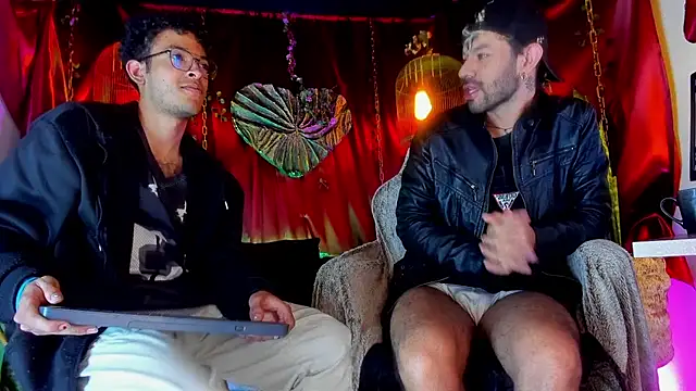 LatinMilk  online show from 03/29/26, 03:19