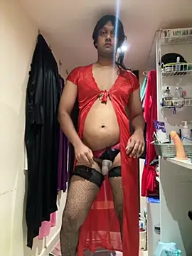 Snapshot of PunyClick8 chatting on 09/29/25, 02:07 PunyClick8 online show from 09/29/25, 02:07