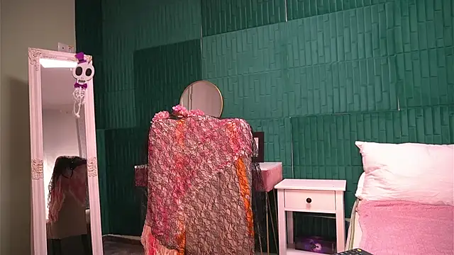 HaileyMoonn online show from 11/03/25, 05:01