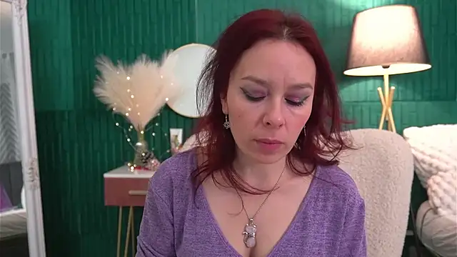 HaileyMoonn online show from 12/16/25, 03:33