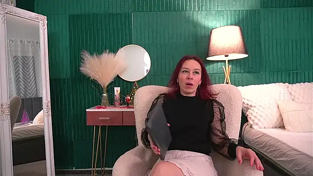 HaileyMoonn online show from 01/12/26, 04:52