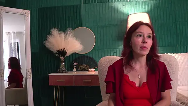 Snapshot of HaileyMoonn chatting on 07/15/26, 03:24 HaileyMoonn online show from 07/15/26, 03:24