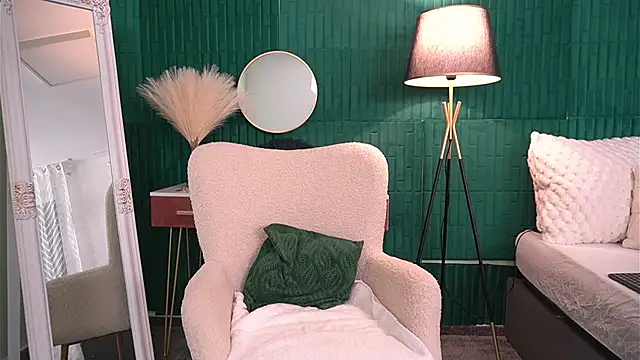 HaileyMoonn online show from 11/07/25, 05:01