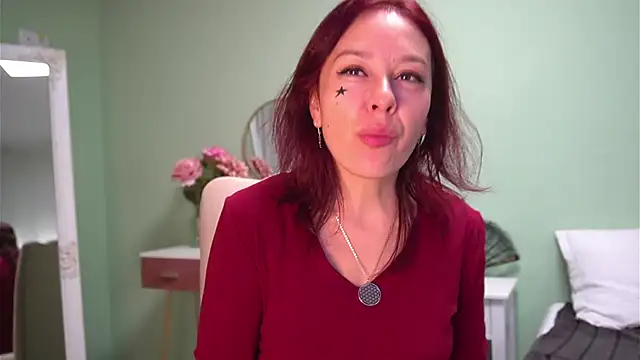 HaileyMoonn online show from 10/23/25, 03:27