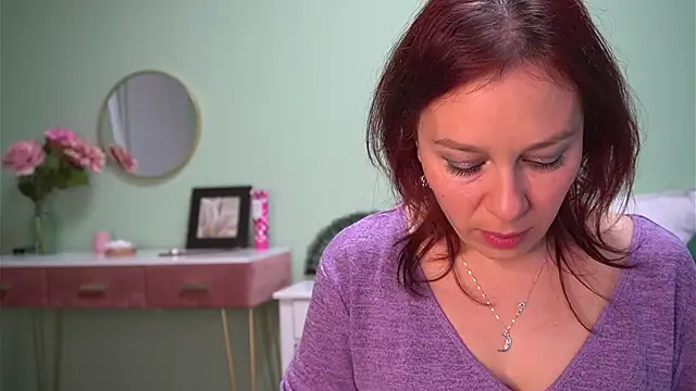 HaileyMoonn online show from 10/17/25, 03:21