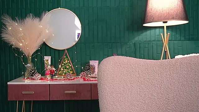 HaileyMoonn online show from 12/18/25, 04:28