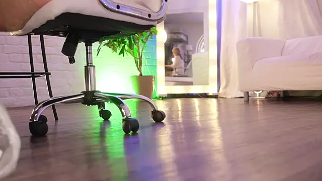 NovaMaria online show from 02/28/25, 09:25