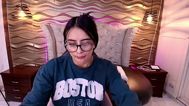 Snapshot of Andreita_Jones chatting on 02/17/26, 12:02 Andreita Jones online show from 02/17/26, 12:02