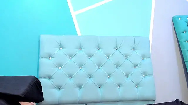 Snapshot of AlondraFerri1 chatting on 01/28/25, 03:36 AlondraFerri1 online show from 01/28/25, 03:36