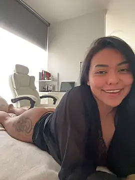 PetitLumiere online show from 02/14/25, 06:51