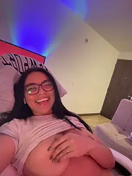 PetitLumiere online show from 01/23/25, 05:56