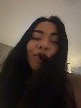 PetitLumiere online show from 02/24/26, 04:13