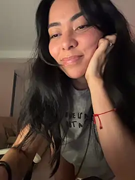 PetitLumiere online show from 10/17/25, 04:05