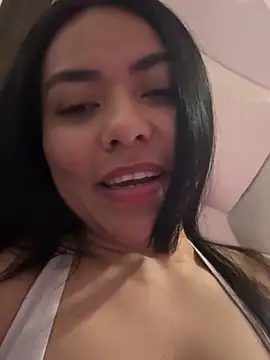 PetitLumiere online show from 01/04/25, 05:37