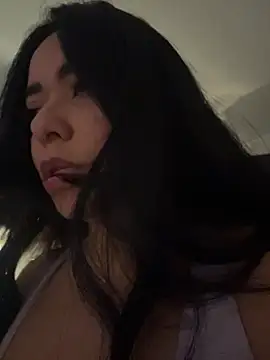 PetitLumiere online show from 01/19/26, 03:43