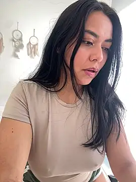 PetitLumiere online show from 02/10/25, 01:55