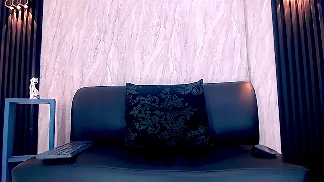 ricky vill  online show from 10/11/25, 04:24