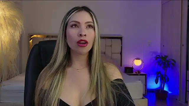 Ammy Castro online show from 11/19/25, 10:21