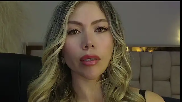 Ammy Castro online show from 02/25/26, 09:25