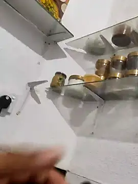 Snapshot of Kunchiii chatting on 01/18/25, 01:40 Kunchiii online show from 01/18/25, 01:40