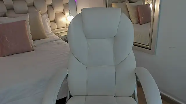 Helleamazing online show from 03/15/25, 06:25