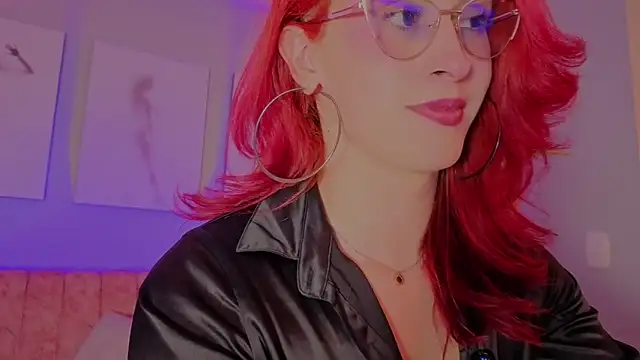 Juliana Saenzz online show from 11/25/25, 04:02