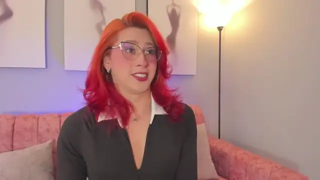 Juliana Saenzz online show from 09/18/25, 11:46