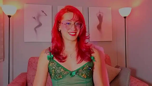 Juliana Saenzz online show from 03/12/26, 10:36