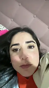 Snapshot of Victoria-And1 chatting on 12/21/25, 03:19 Victoria-And1 online show from 12/21/25, 03:19