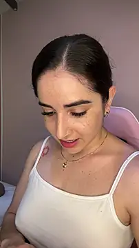 Victoria-And1 online show from 12/17/25, 01:43