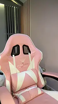 Victoria-And1 online show from 11/04/25, 01:09