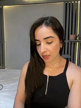 Snapshot of Victoria-And1 chatting on 03/19/25, 01:21 Victoria-And1 online show from 03/19/25, 01:21