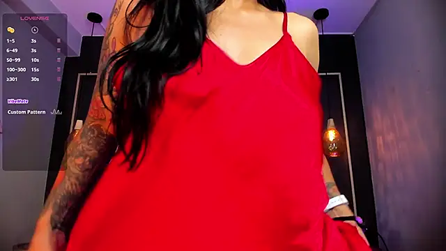 kira moon   online show from 09/15/25, 09:48