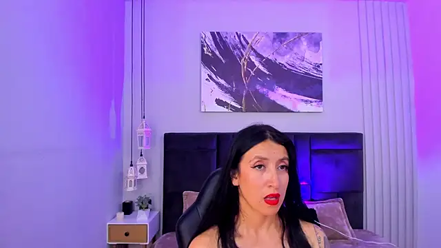 kira moon   online show from 03/30/26, 08:54