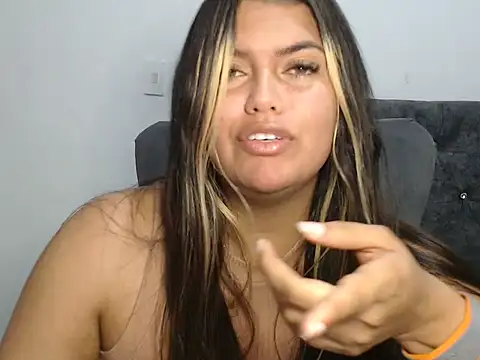 Snapshot of sweetkitty_16 chatting on 02/26/26, 02:06 sweetkitty 16 online show from 02/26/26, 02:06
