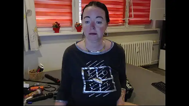 Snapshot of Alexie33 chatting on 05/12/26, 07:16 Alexie33 online show from 05/12/26, 07:16