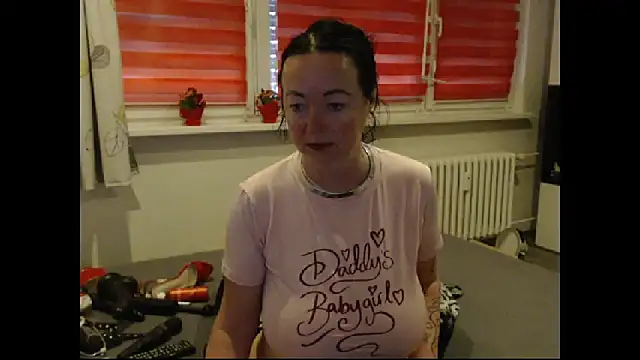 Snapshot of Alexie33 chatting on 05/04/26, 07:33 Alexie33 online show from 05/04/26, 07:33