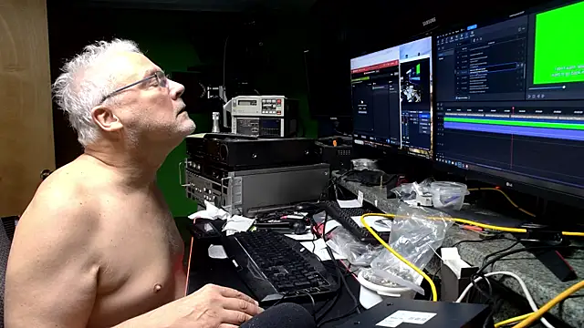 ButtCrackShowing-OOPS online show from 04/24/26, 02:13